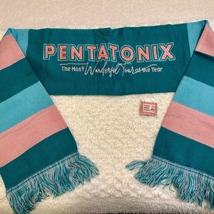 Pentatonix 2023 Most Wonderful Tour of the Year Scarf and Pin